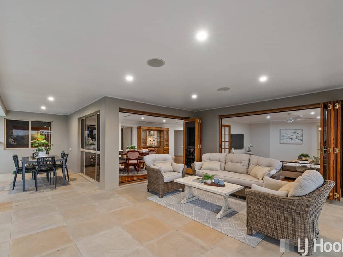 37 Omega Avenue, CLEVELAND - Thumbnail 5