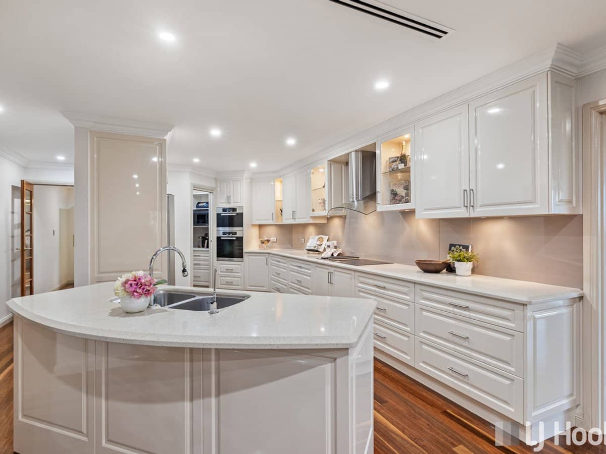 37 Omega Avenue, CLEVELAND - Thumbnail 7