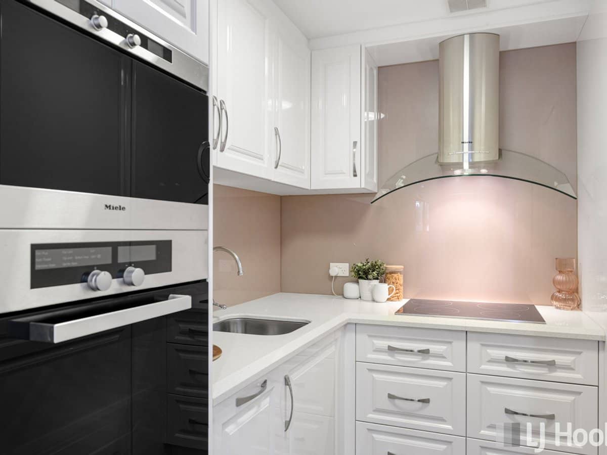 37 Omega Avenue, CLEVELAND - Thumbnail 16