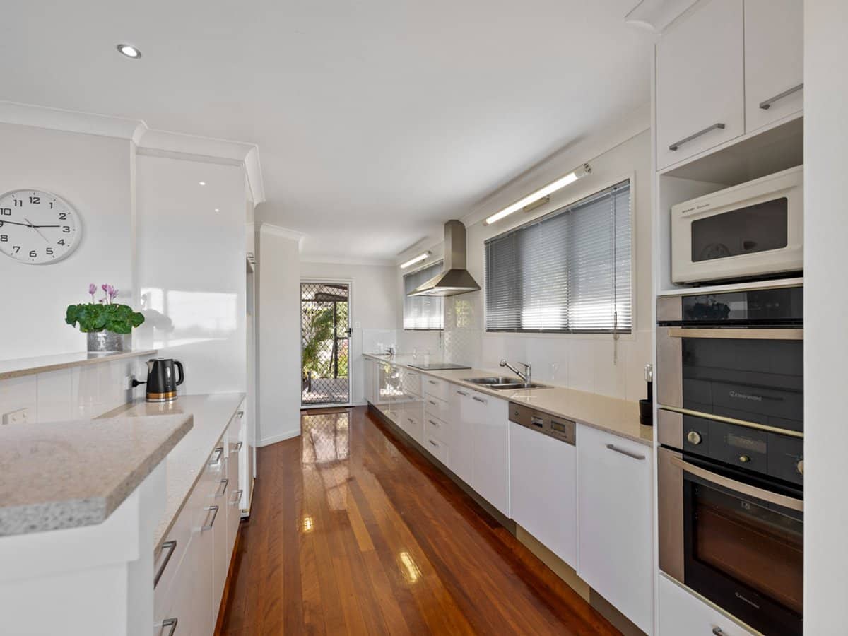 1 Bovingdon Street, BIRKDALE - Thumbnail 3