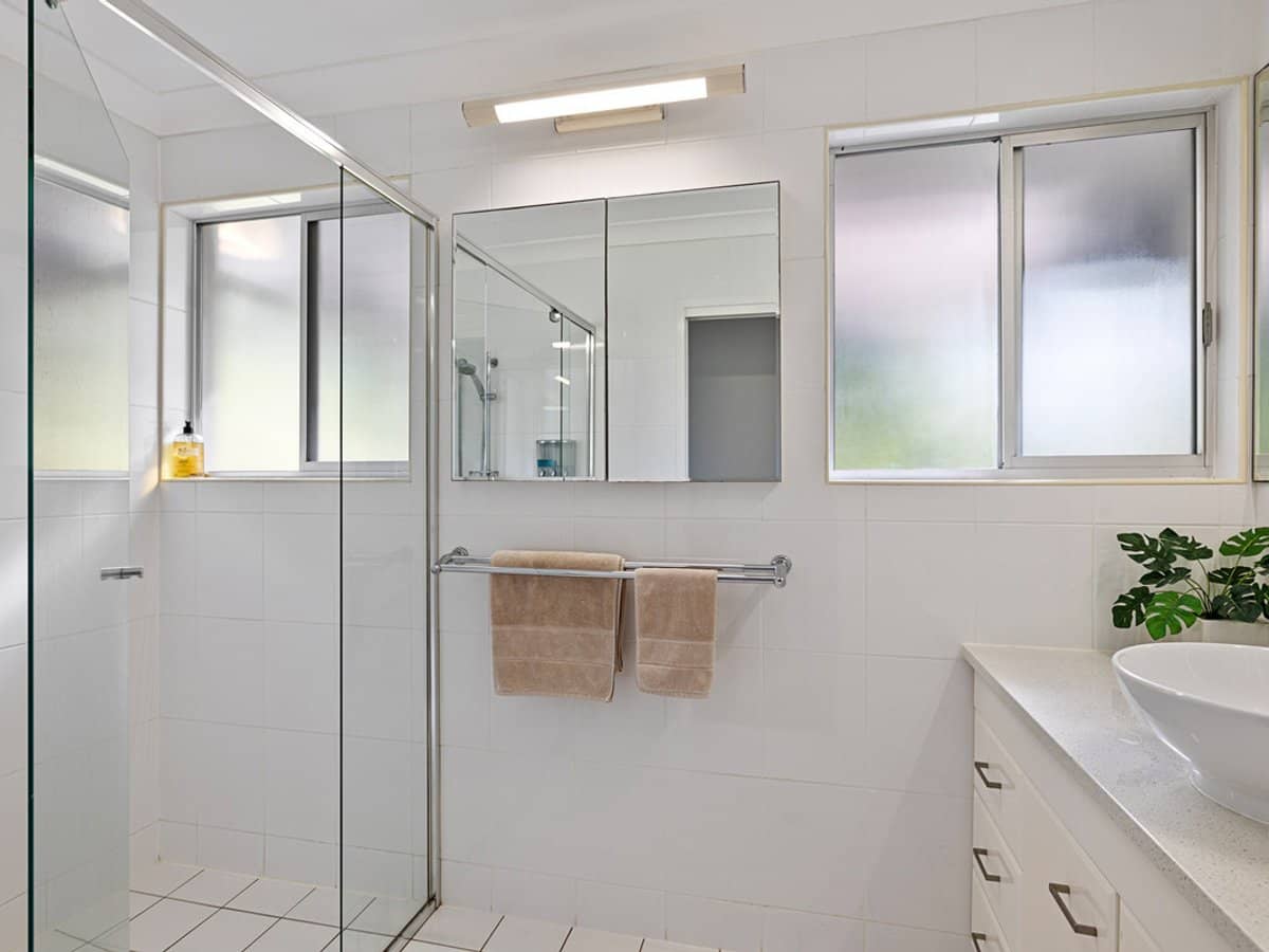 1 Bovingdon Street, BIRKDALE - Thumbnail 10