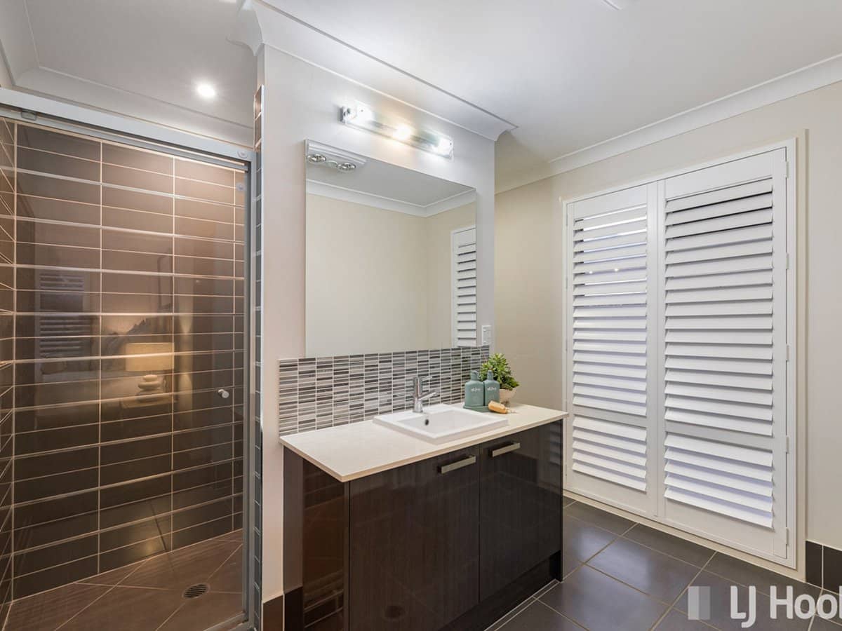 12 Acer Place, REDLAND BAY - Thumbnail 11