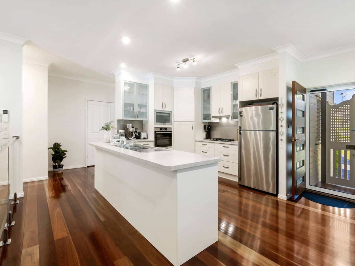 5 Loftus Place, Arana Hills - Thumbnail 3