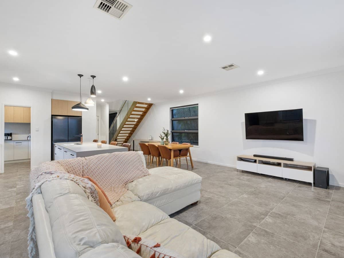 9 Weir Street, THORNLANDS - Thumbnail 10