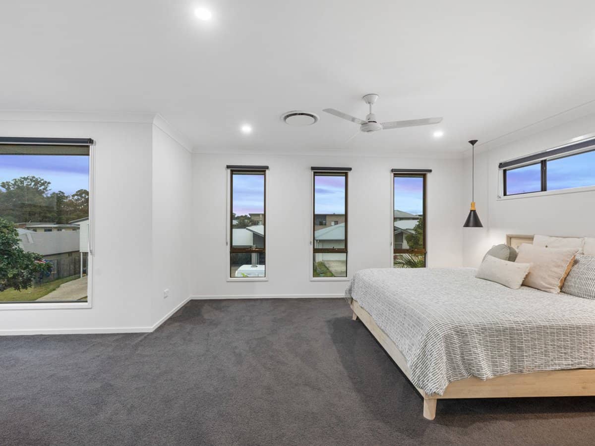 9 Weir Street, THORNLANDS - Thumbnail 17