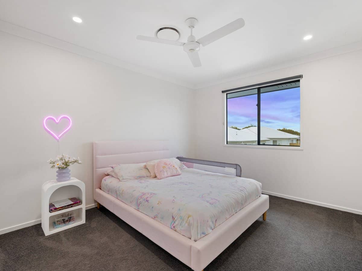 9 Weir Street, THORNLANDS - Thumbnail 19