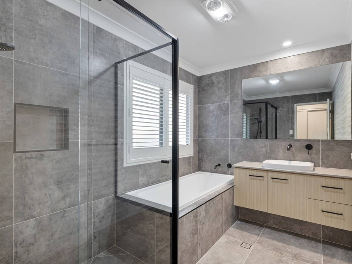 9 Weir Street, THORNLANDS - Thumbnail 22