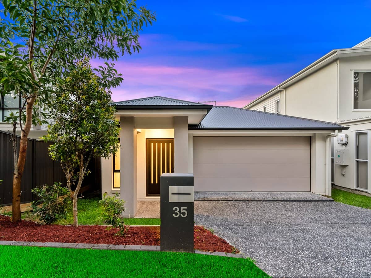 35 Moon Circuit, KARAWATHA - Thumbnail 1