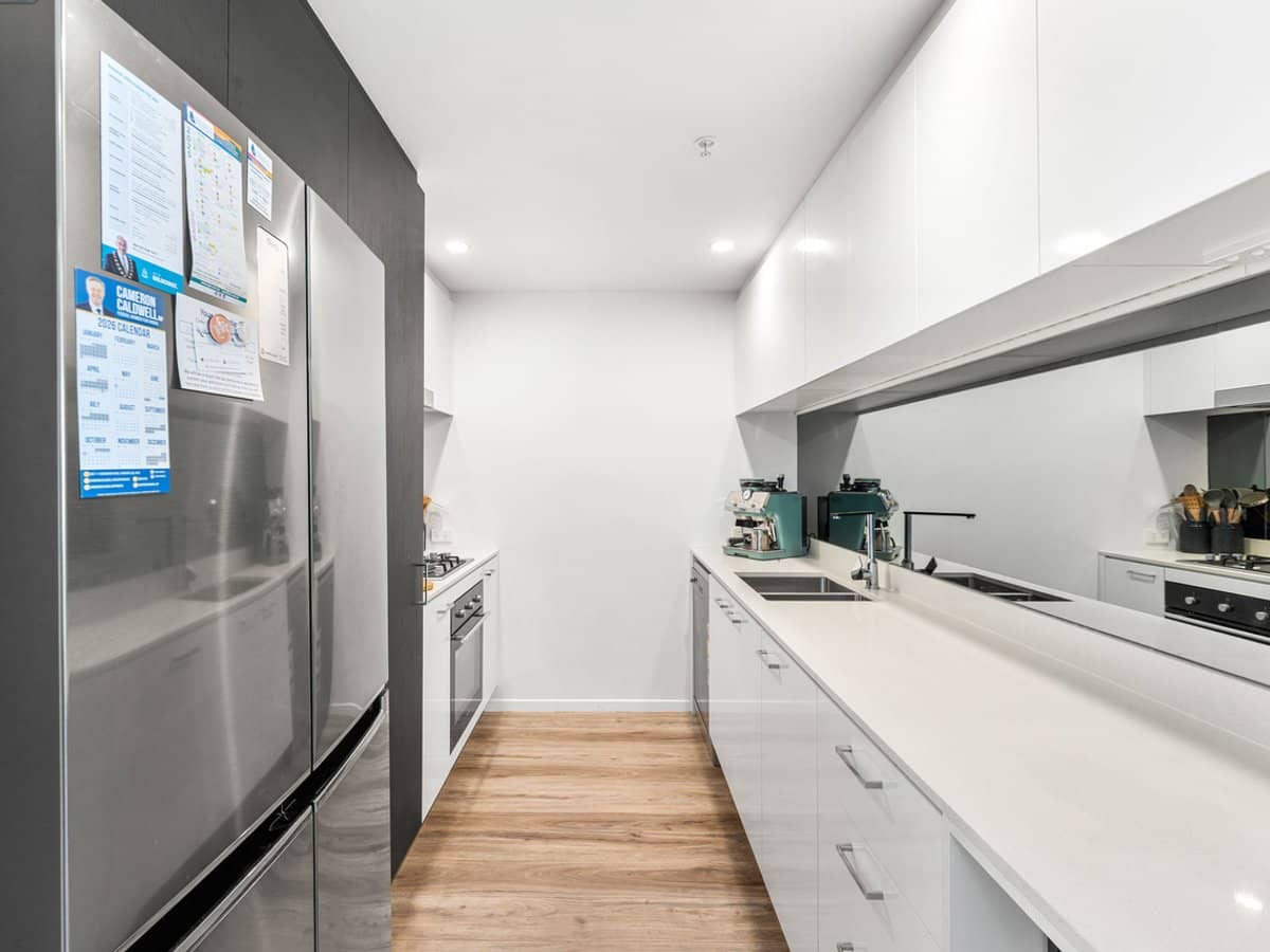 4410/5 Harbour Side Court, BIGGERA WATERS - Thumbnail 5