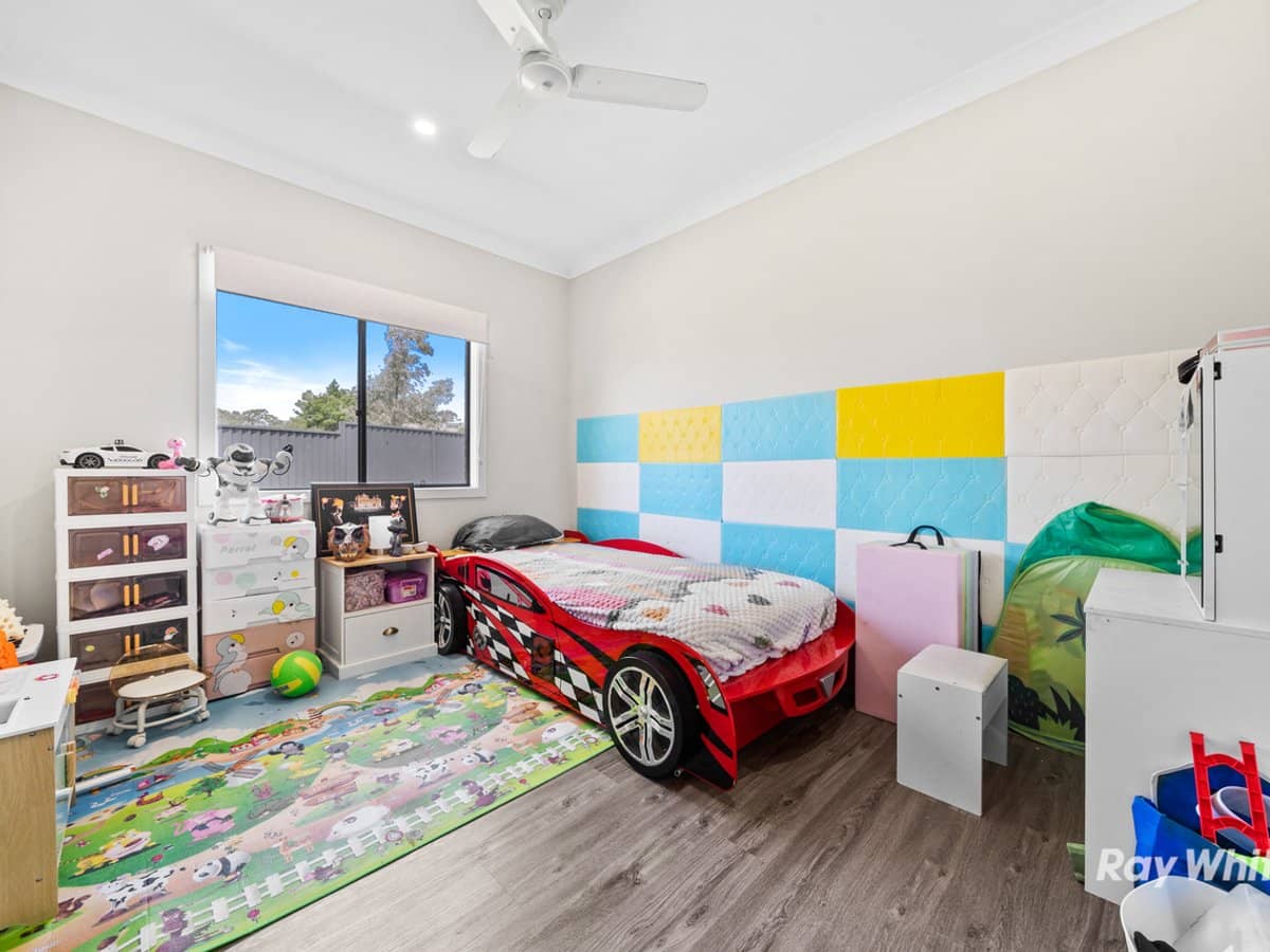 18 Mcclune Street, LOGAN RESERVE - Thumbnail 6