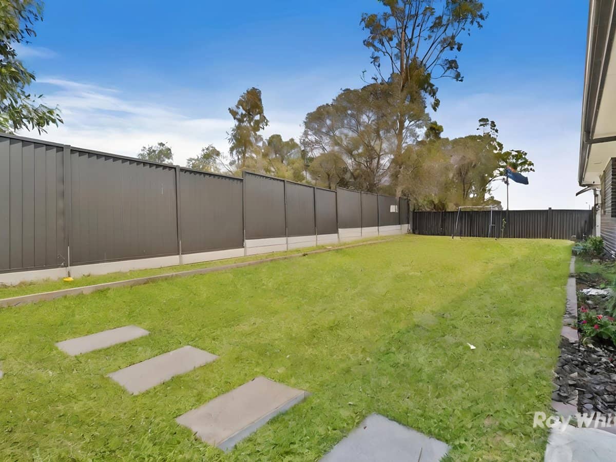 18 Mcclune Street, LOGAN RESERVE - Thumbnail 13