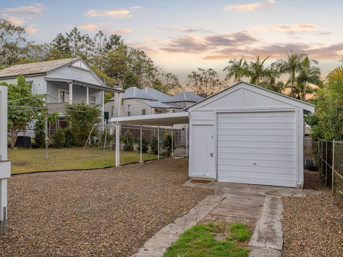 21 Elizabeth Street, WOODEND - Thumbnail 21