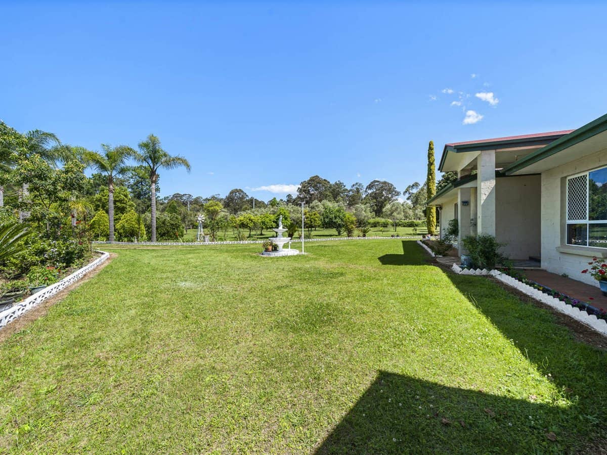 145 Crumpton Drive, BLACKBUTT - Thumbnail 4