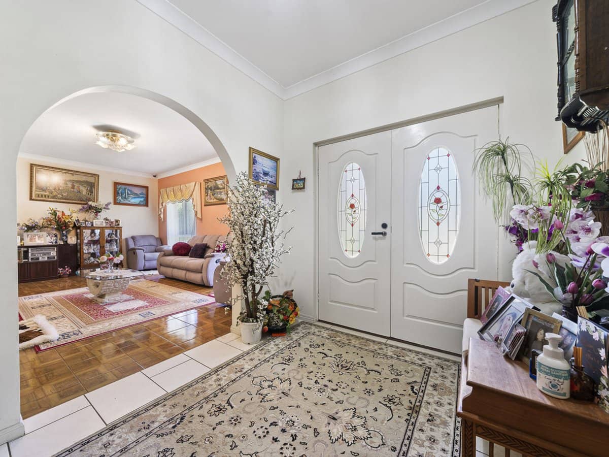 145 Crumpton Drive, BLACKBUTT - Thumbnail 6