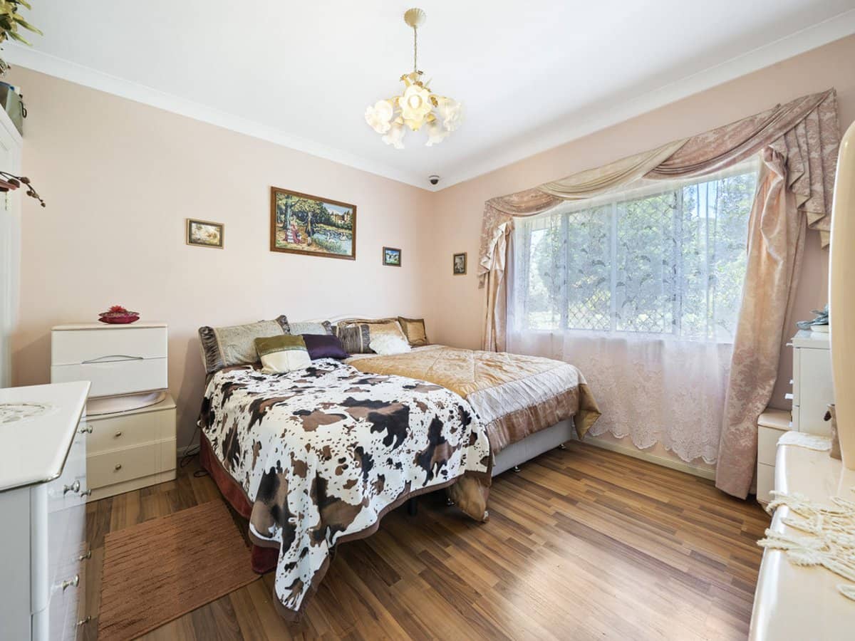 145 Crumpton Drive, BLACKBUTT - Thumbnail 13