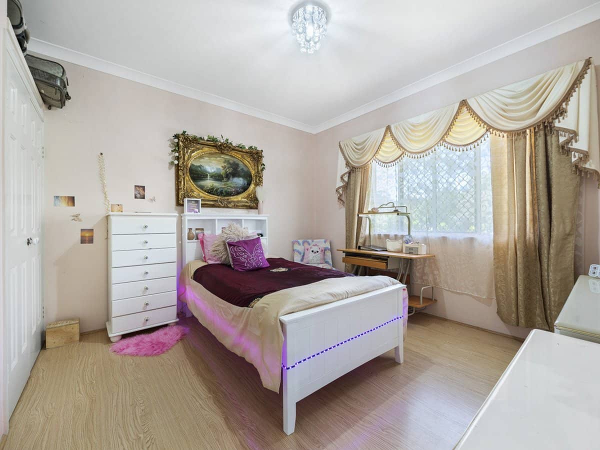 145 Crumpton Drive, BLACKBUTT - Thumbnail 15