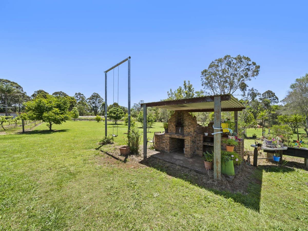 145 Crumpton Drive, BLACKBUTT - Thumbnail 22