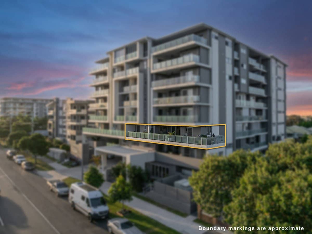 152-154 Middle Street, CLEVELAND - Thumbnail 2