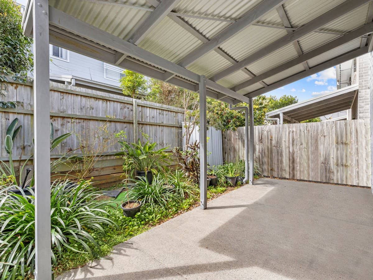 2 Pateman Parade, THORNLANDS - Thumbnail 12