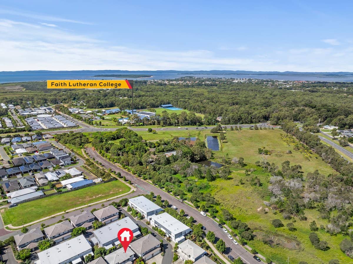 2 Pateman Parade, THORNLANDS - Thumbnail 17