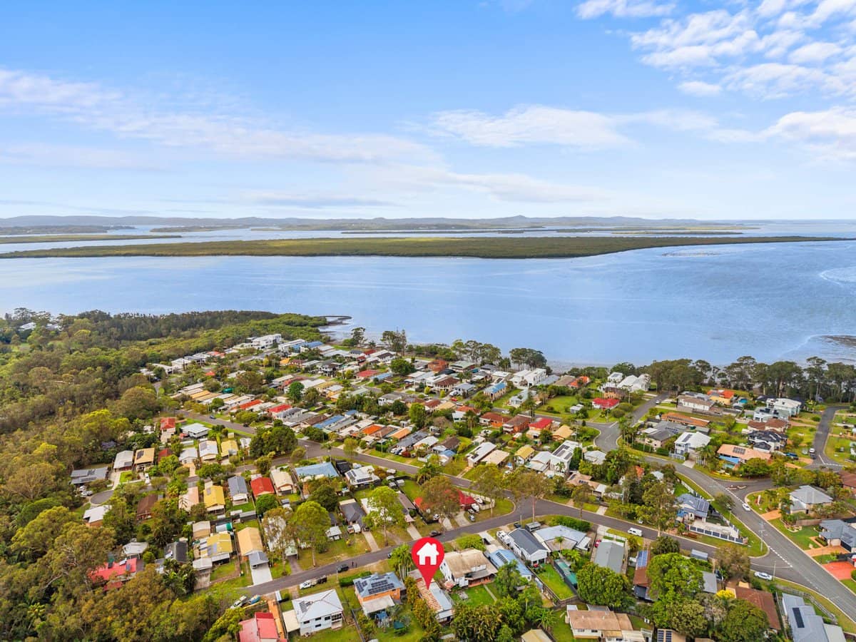 12 Michael Street, REDLAND BAY - Thumbnail 4