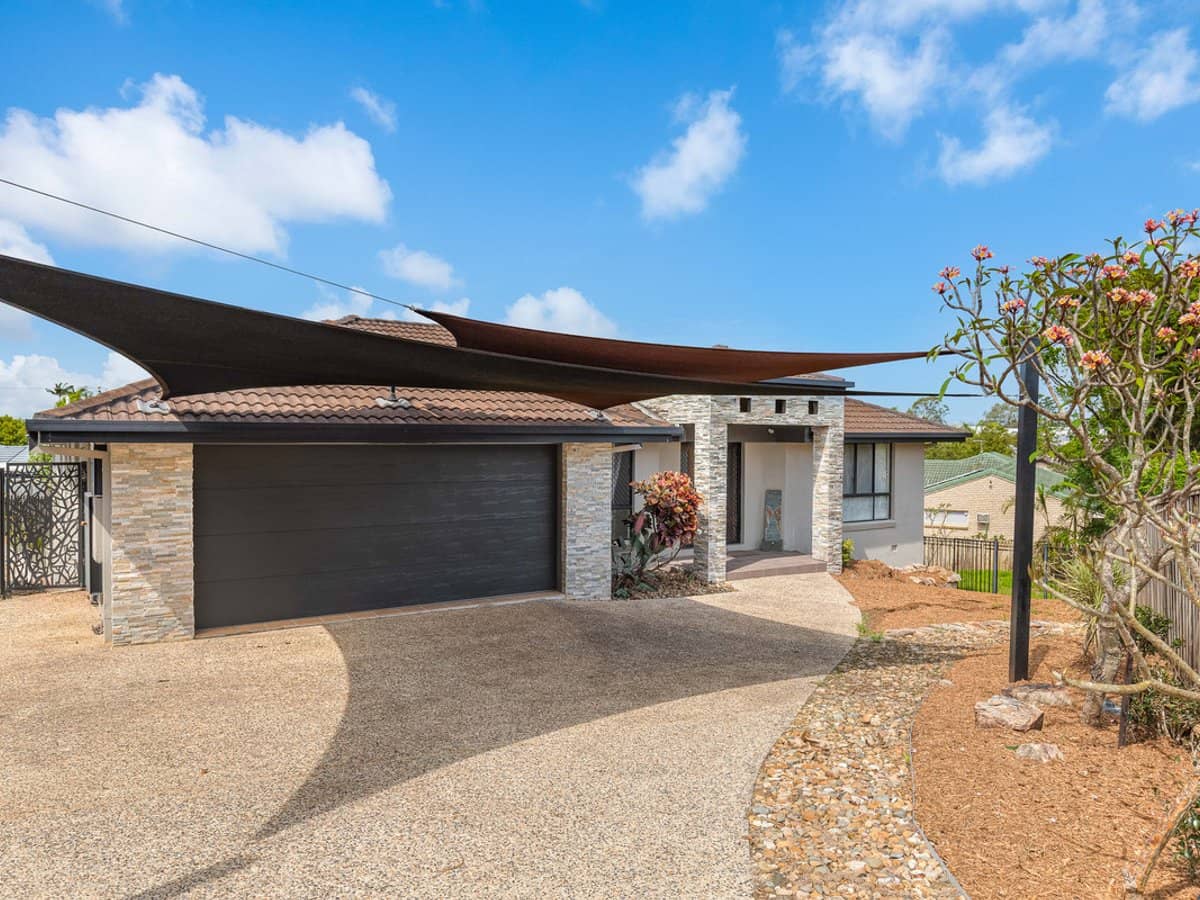 15 Verdelho Street, THORNLANDS - Thumbnail 1