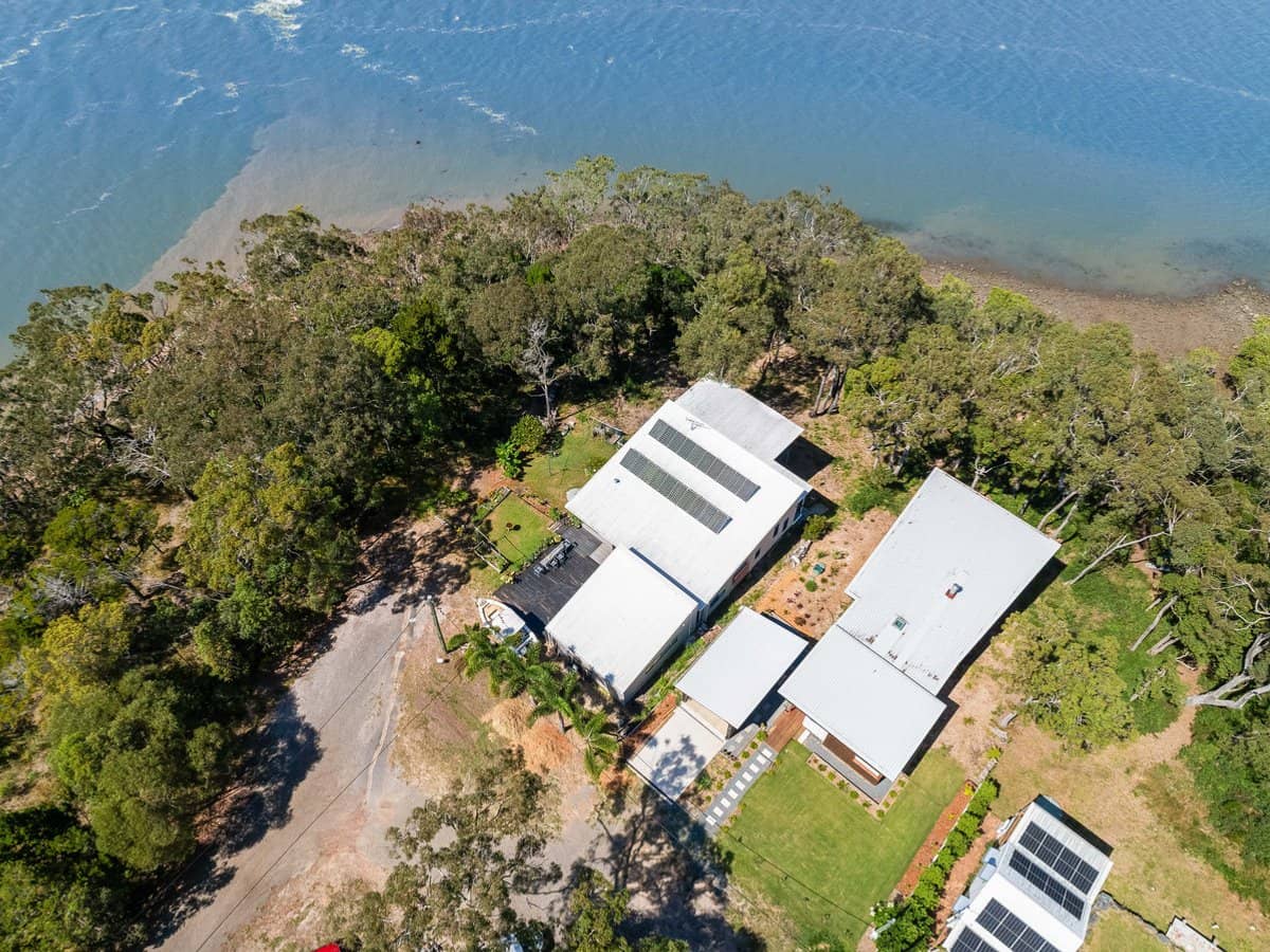 1 Cliff Terrace, MACLEAY ISLAND - Thumbnail 3