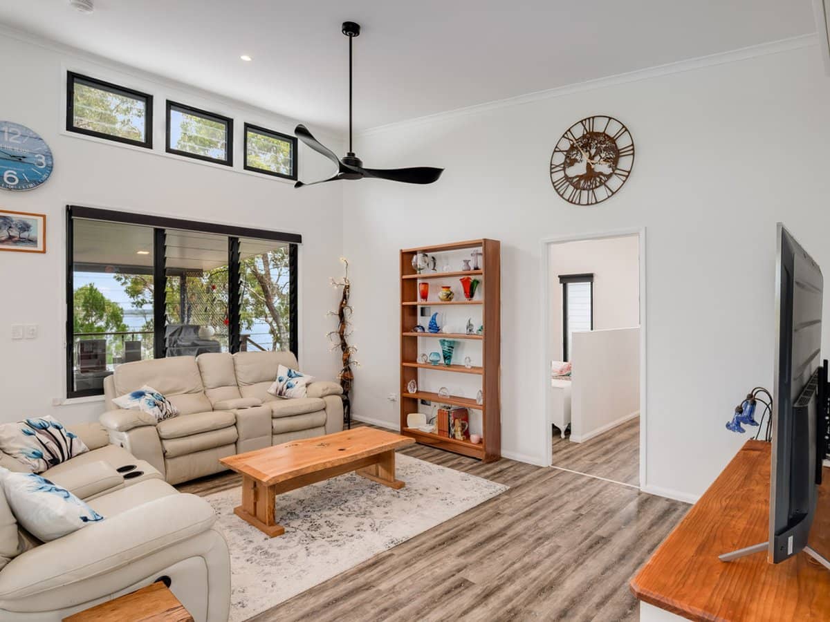 1 Cliff Terrace, MACLEAY ISLAND - Thumbnail 7