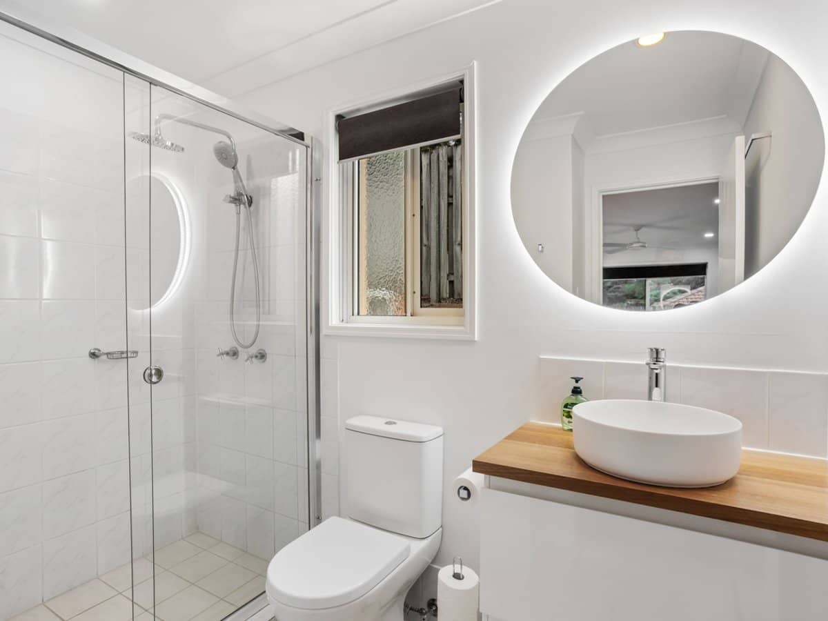 1-5 Studio Drive, Pacific Pines - Thumbnail 10