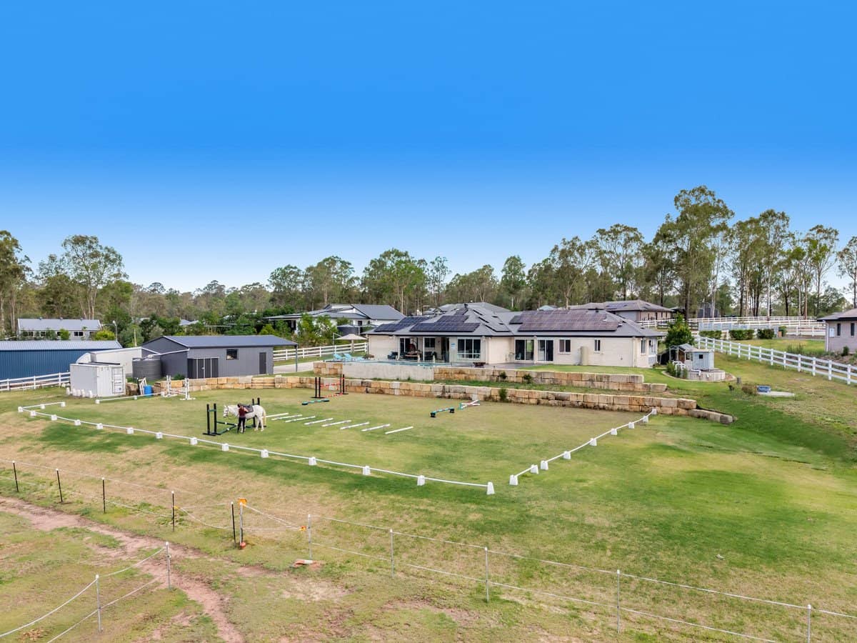 61-65 Rockford Close, STOCKLEIGH - Thumbnail 24