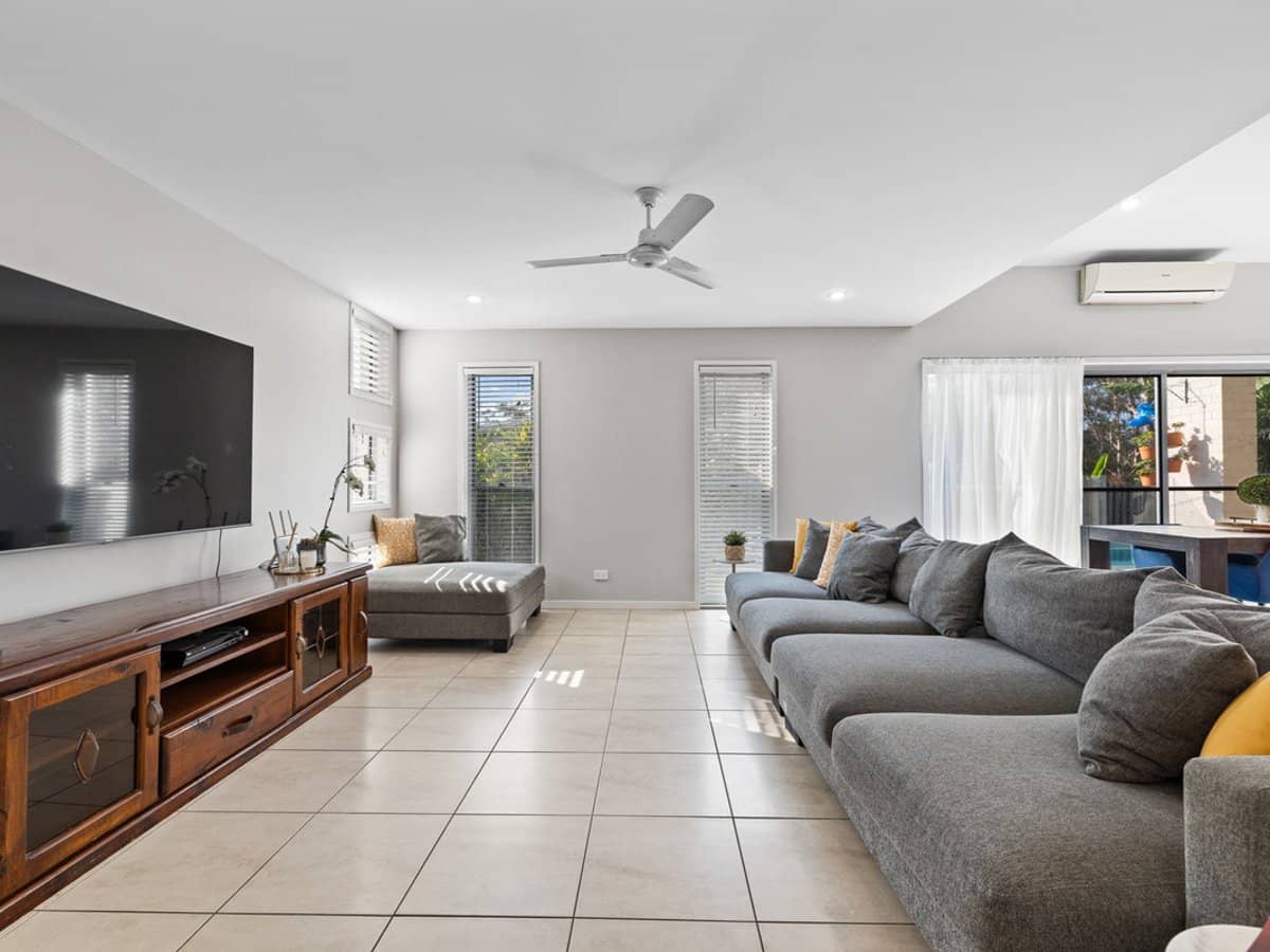 34 Hoop Pine Street, MOUNT COTTON - Thumbnail 3