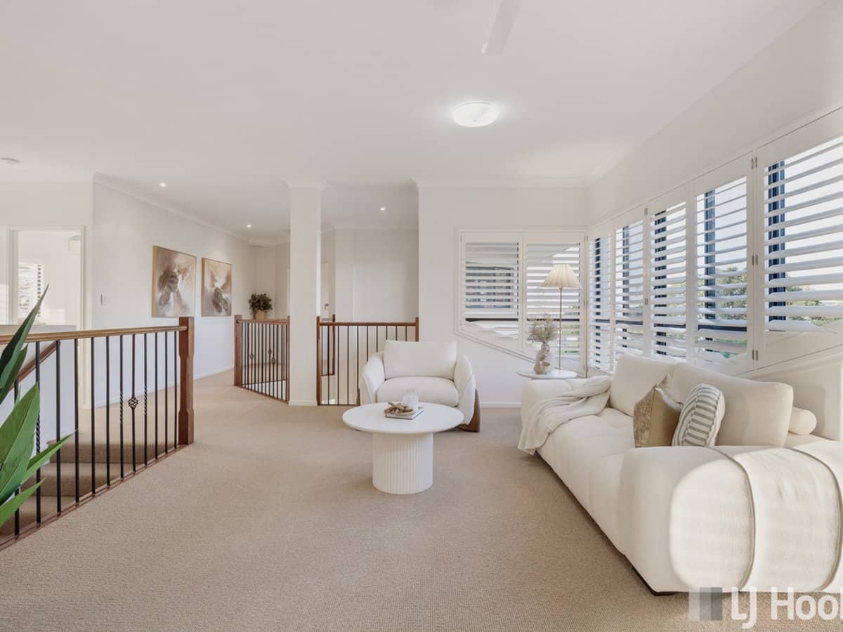 14 Raby Bay Boulevard, RABY BAY - Thumbnail 12