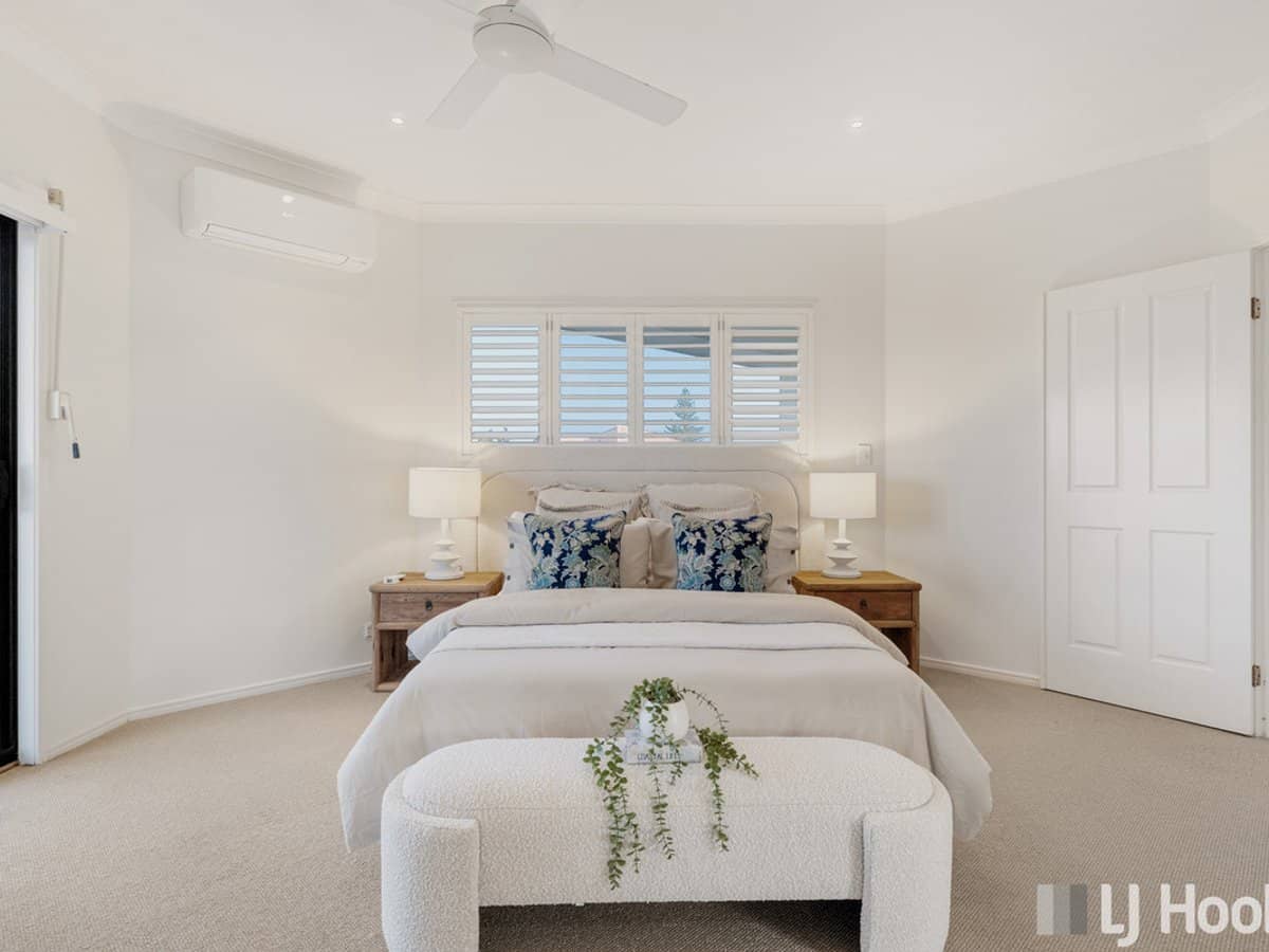 14 Raby Bay Boulevard, RABY BAY - Thumbnail 16