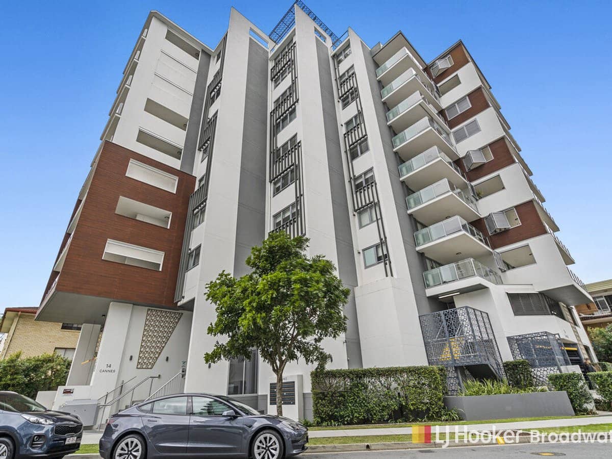 14 Cannes Avenue, SURFERS PARADISE - Thumbnail 5