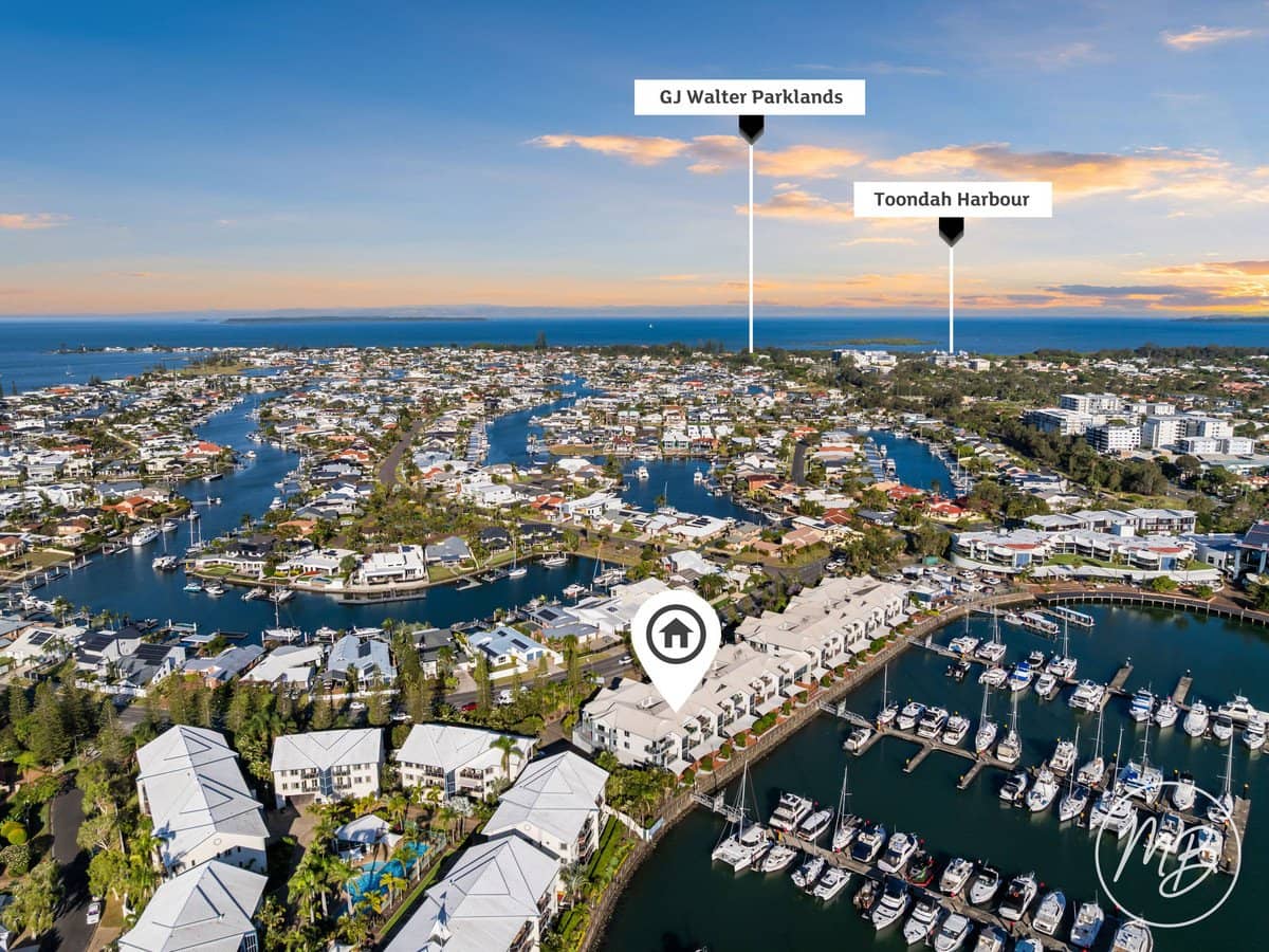 20 Masthead Drive, CLEVELAND - Thumbnail 2