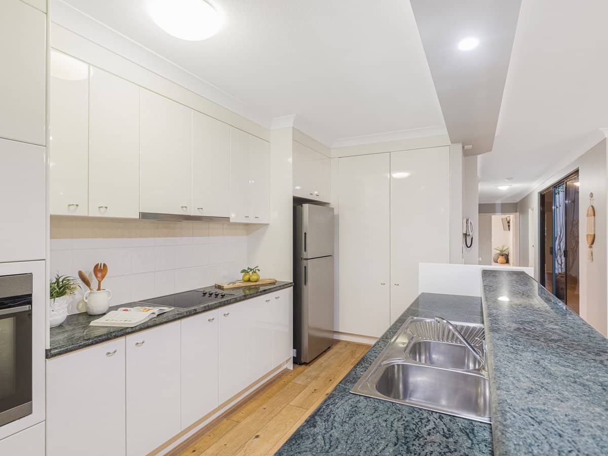 20 Masthead Drive, CLEVELAND - Thumbnail 13