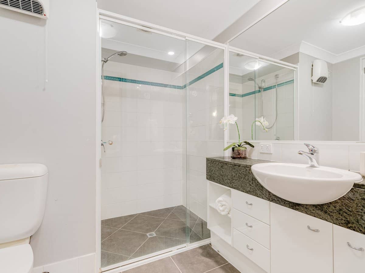 20 Masthead Drive, CLEVELAND - Thumbnail 17