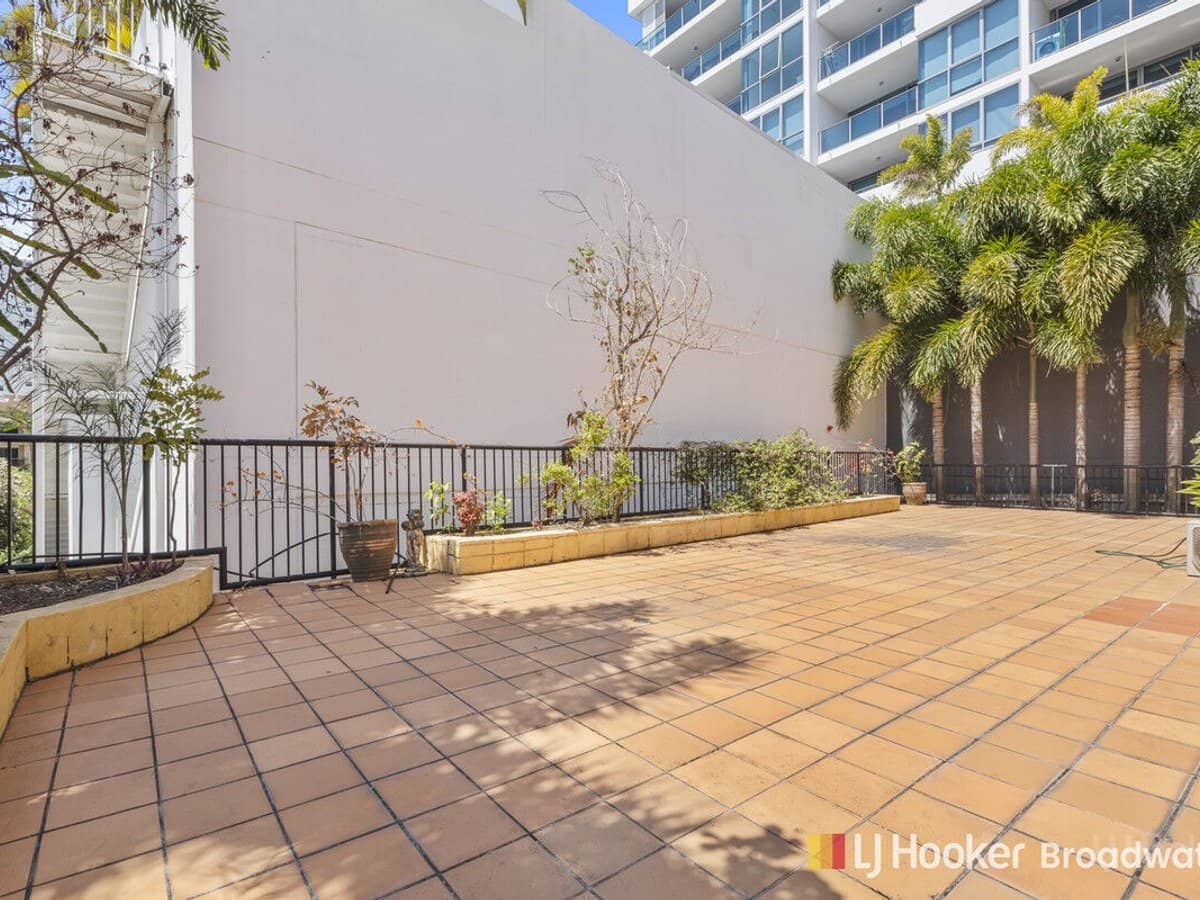 143 Frank Street, LABRADOR - Thumbnail 9