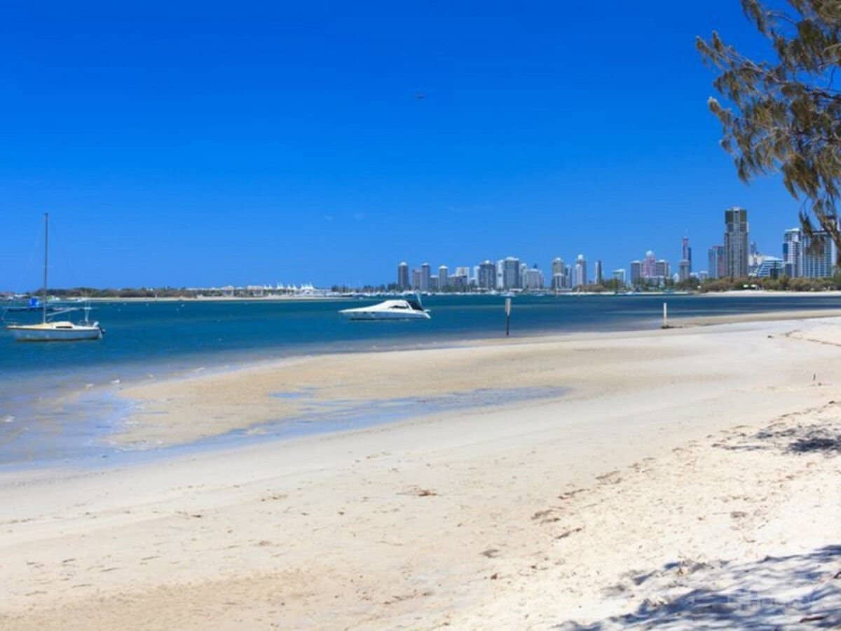 125 Frank Street, LABRADOR - Thumbnail 14