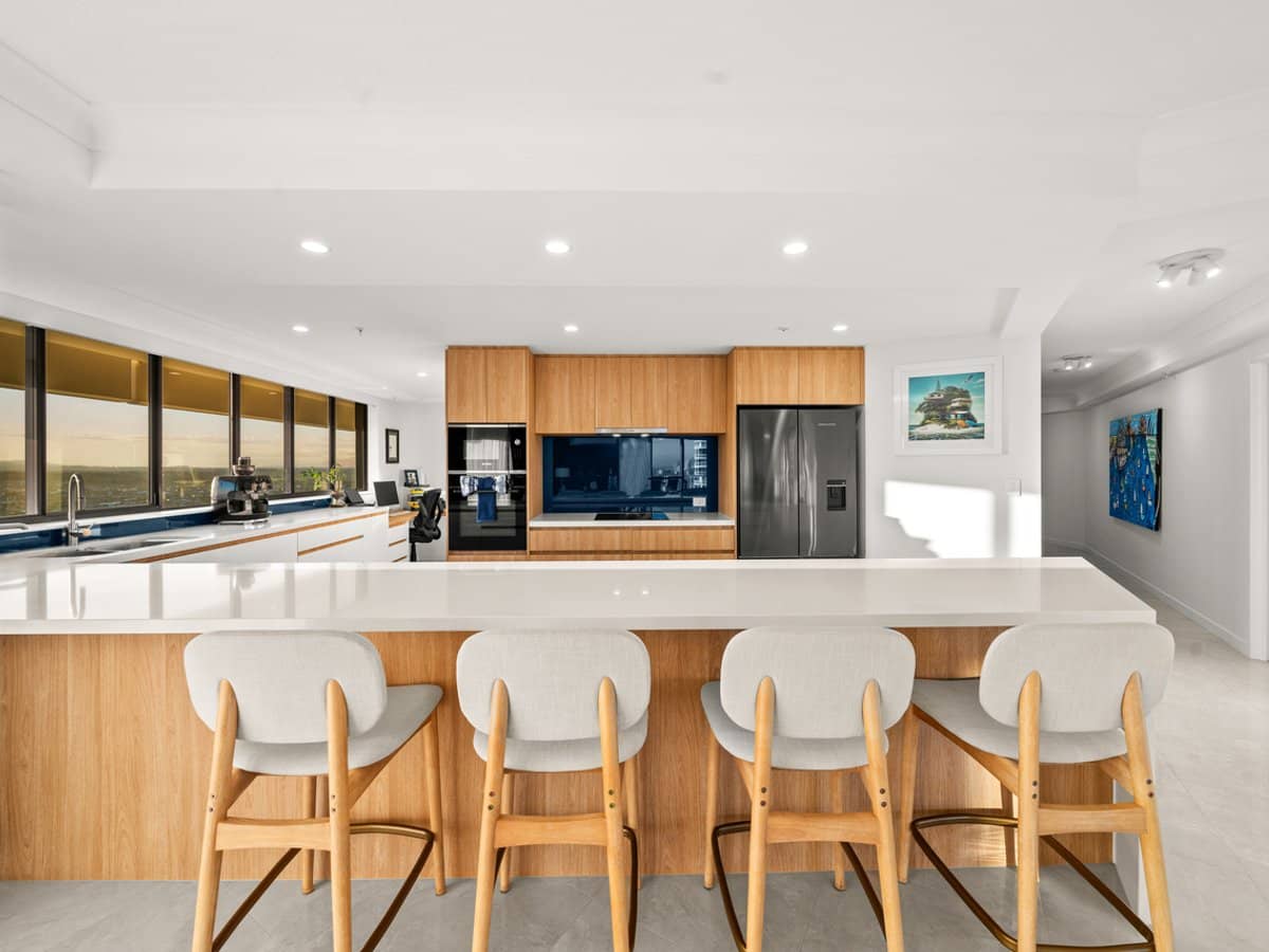 21 Bayview Street, Runaway Bay - Thumbnail 5