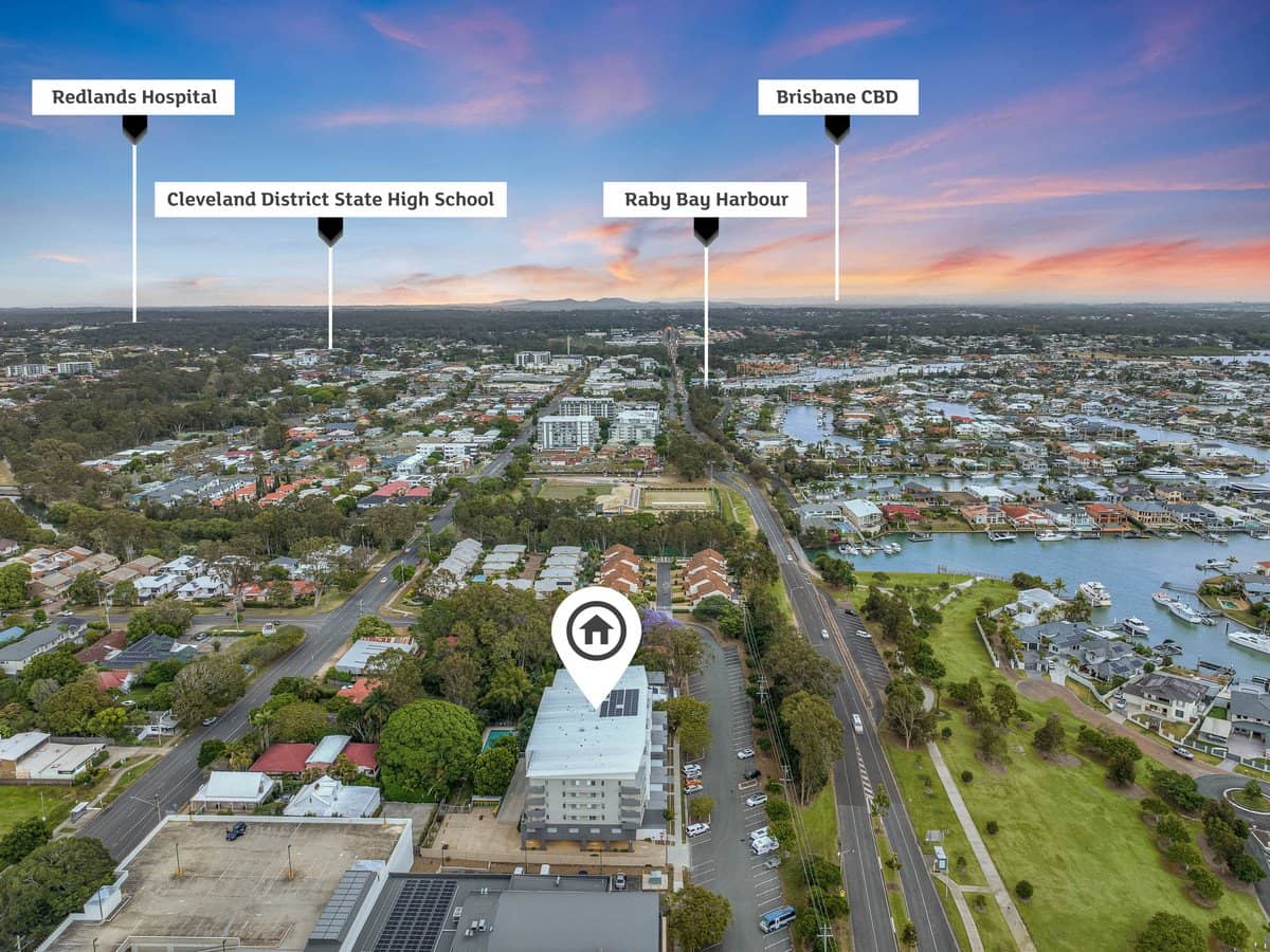 7-13 Shore Street East, CLEVELAND - Thumbnail 1