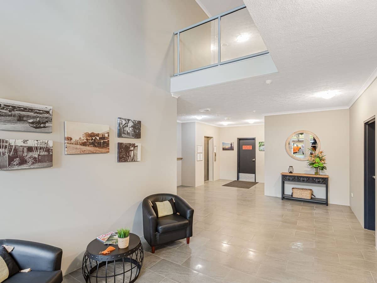 7-13 Shore Street East, CLEVELAND - Thumbnail 6