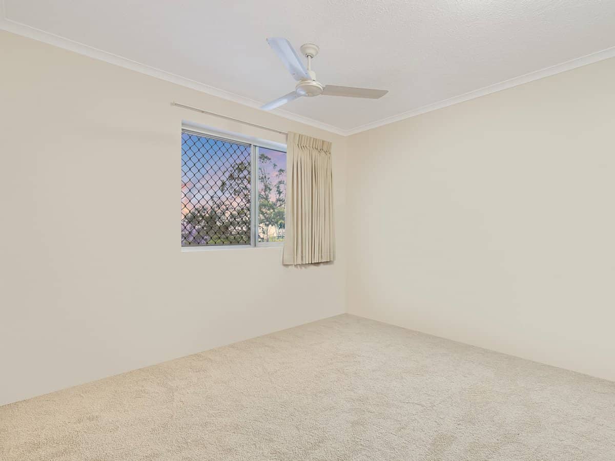 7-13 Shore Street East, CLEVELAND - Thumbnail 18