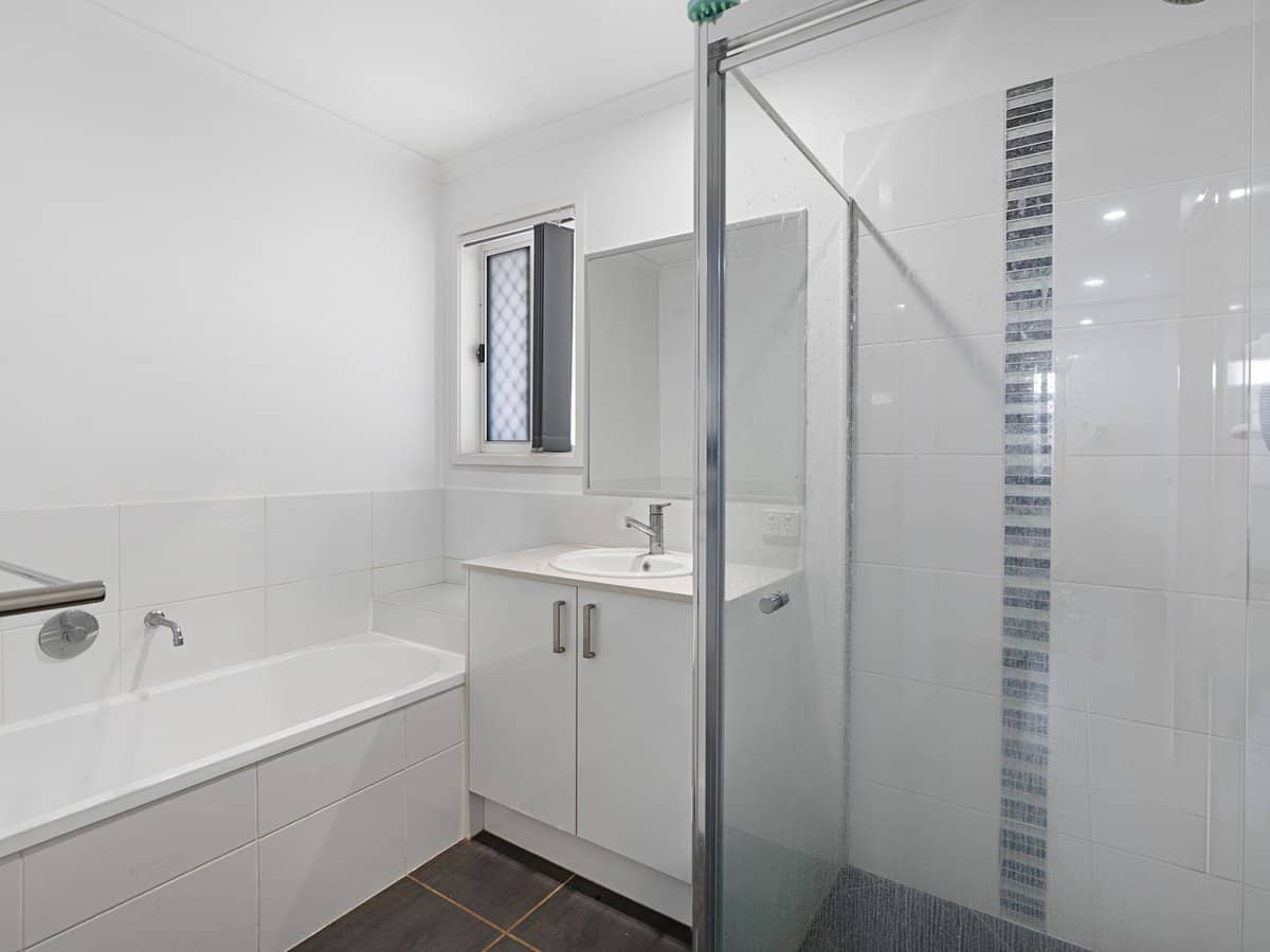 78 Swansea Circuit, REDLAND BAY - Thumbnail 12