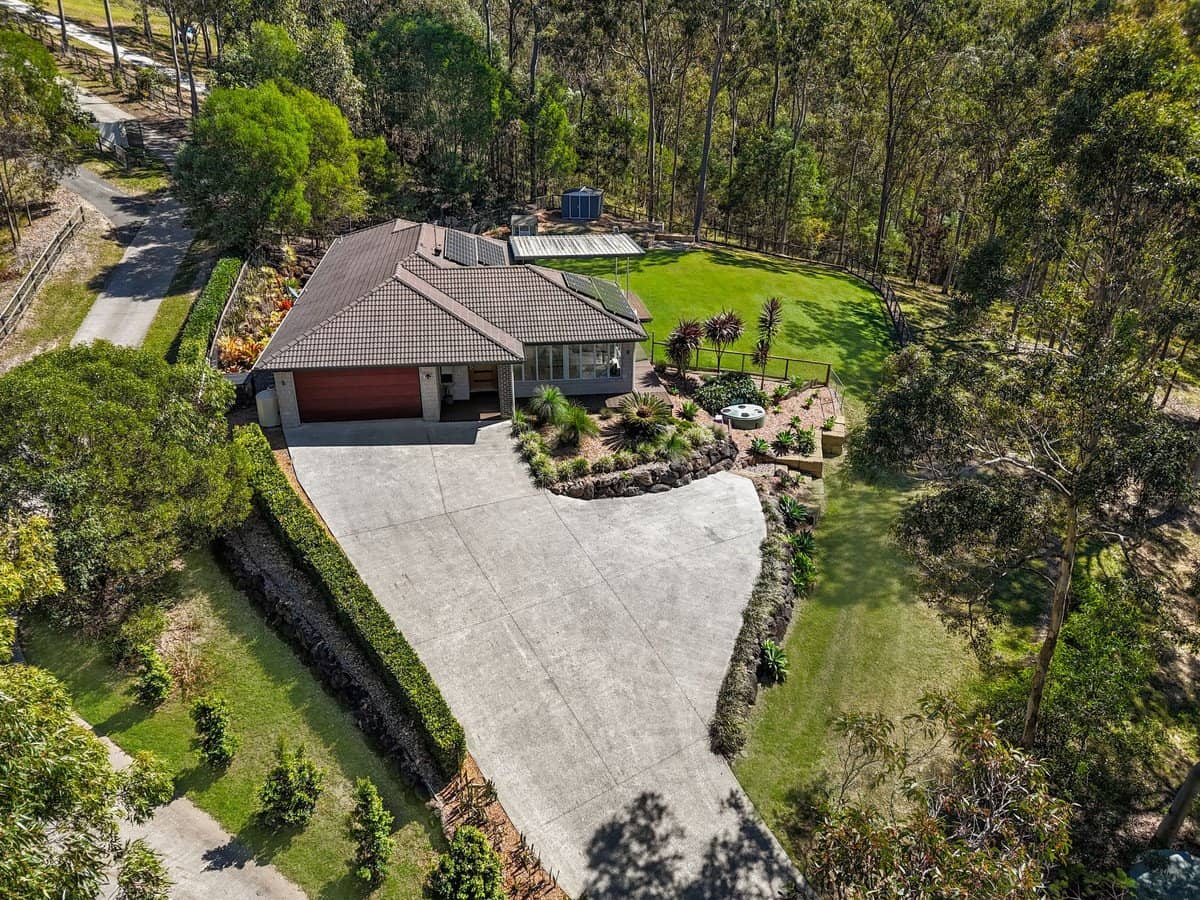 67 Nathanvale Drive, MOUNT NATHAN - Thumbnail 1