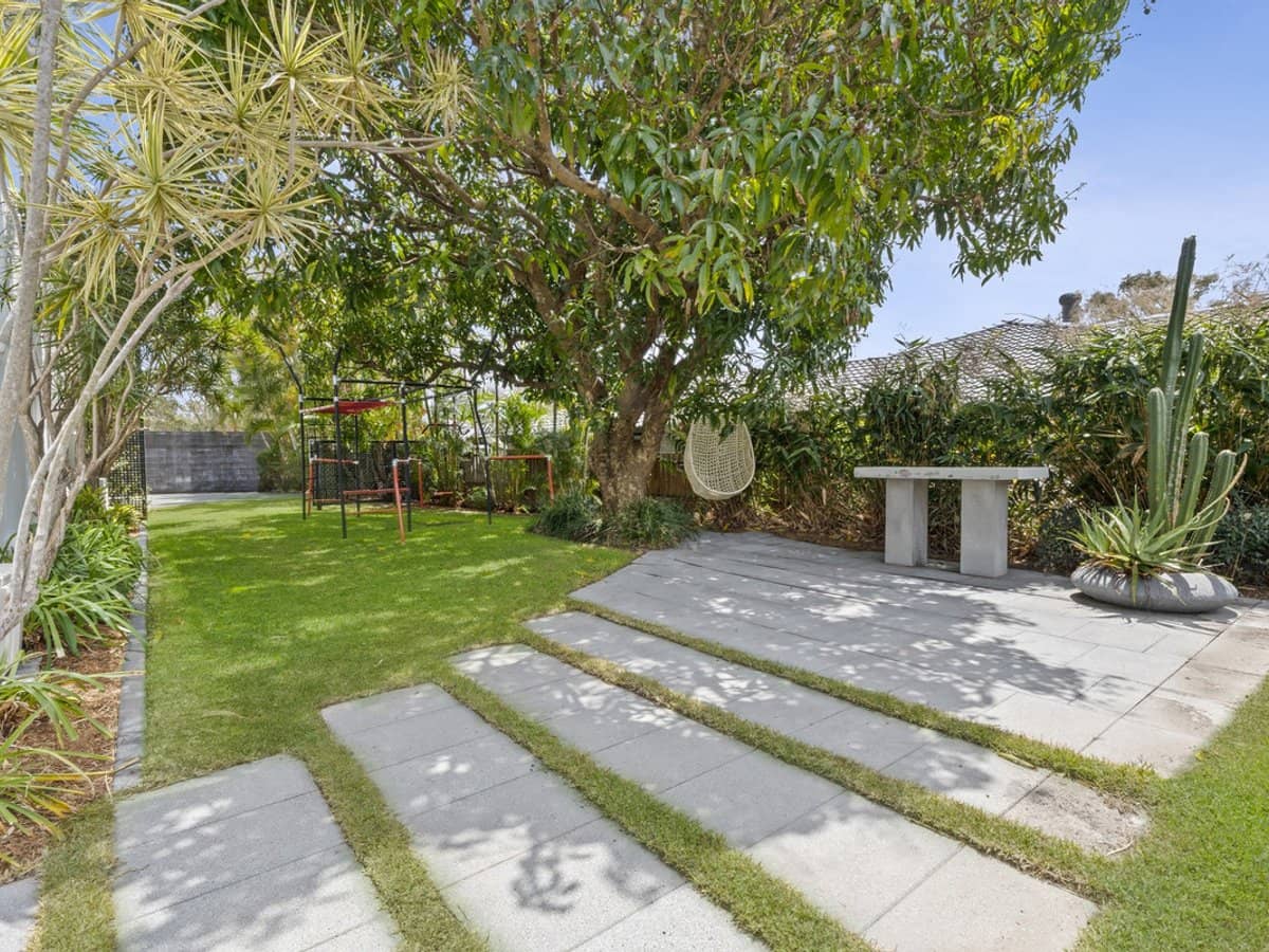 178 Heeb Street, BENOWA - Thumbnail 8