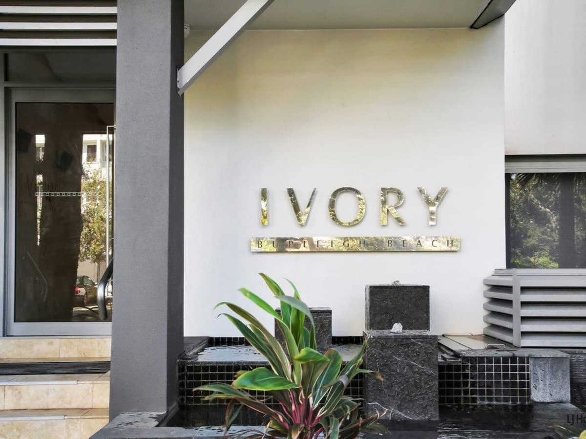 200 The Esplanade, BURLEIGH HEADS - Thumbnail 1