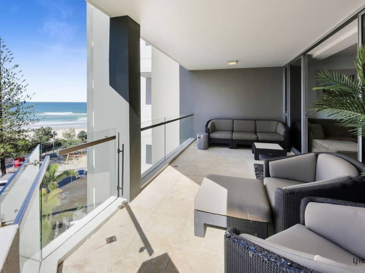 200 The Esplanade, BURLEIGH HEADS - Thumbnail 5