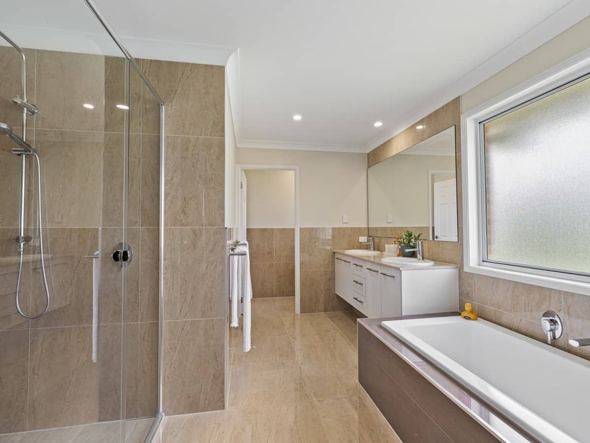 11 Lockitt Place, ORMISTON - Thumbnail 18