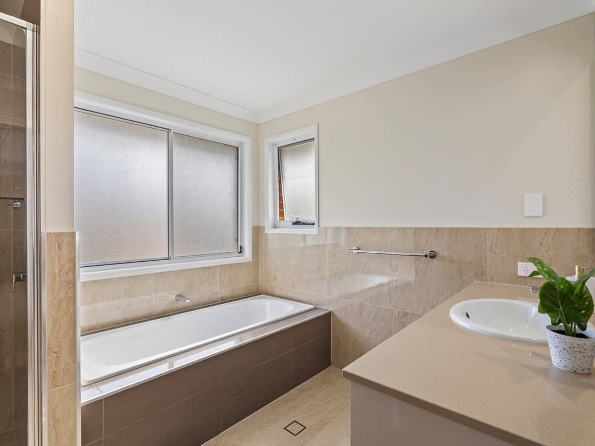 11 Lockitt Place, ORMISTON - Thumbnail 23